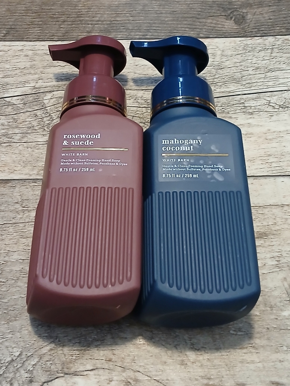White Barn Rosewood & Suede • Mahogany Coconut Foaming Hand Soap